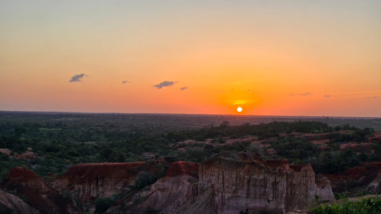 Hell's Kitchen (Marafa Grand Canyon) – Half Day photo 5